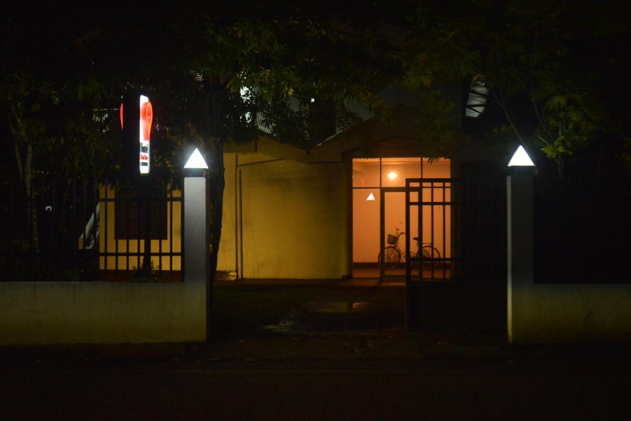 Hostel Mon Reve, Unawatuna Luaran gambar